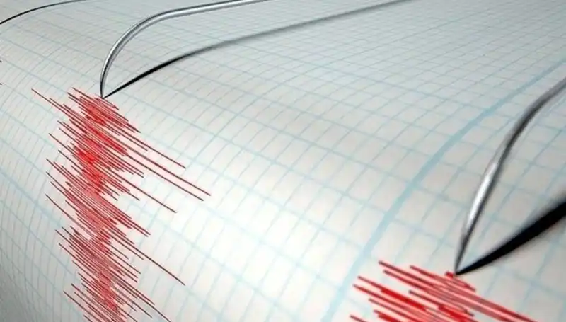 Akdeniz'de 3.8 Büyüklüğünde Deprem: Bölge Esnafı ve Vatandaşlar Tedirgin