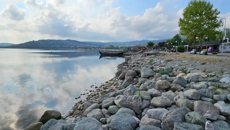Sapanca Gölü'nde Su Seviyesi Düşerken Neler Oluyor?