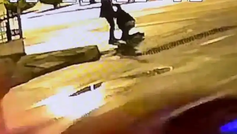 Sahte Alkol Faciası: Sokak Ortasında Yere Yığılanların Dramı