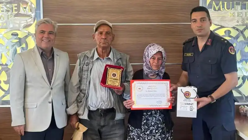 Hayatlarını Değiştiren Karar: Evi Jandarmaya Bağışlayan Aile