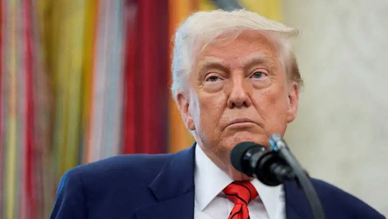 Trump, G7 Zirvesini Terk Etti: Beyaz Saray'da Acil Toplantı Yapıldı