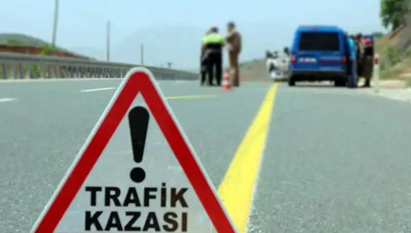 Bitlis'te Peş Peşe İki Feci Kaza: 19 Yaralı Hastaneye Kaldırıldı