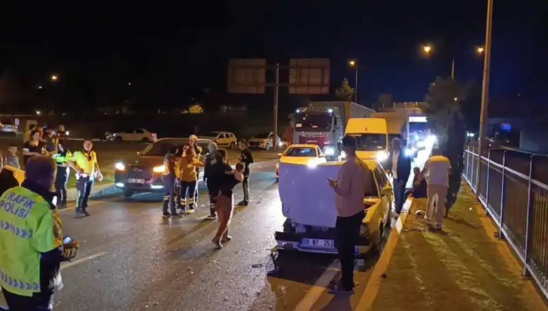 Otoyolda Geride Kalan Hayat: İkisi Çocuk Dört Yaralı Kaza!