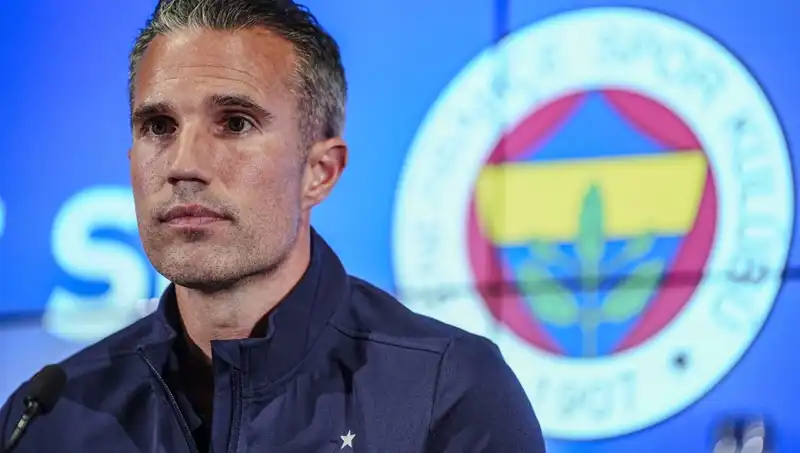 Robin van Persie, Tur Şansını Fenerbahçe Maçında Yüzdeyle Açıkladı