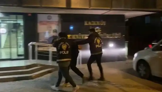 Galatasaray Taraftarını Silahla Yaralayan Şüpheli Yakalandı: Olayın Ayrıntıları ve Ardındaki Gerçekler