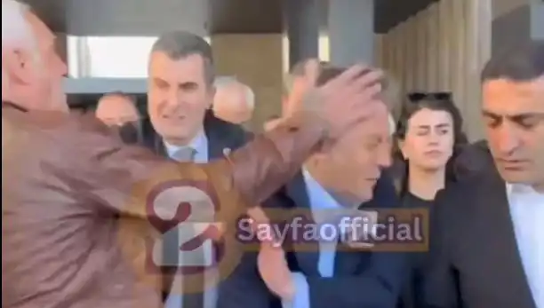 Özgür Özel'e AKM Çıkışında Fiziksel Saldırı: Olayın Tüm Ayrıntıları