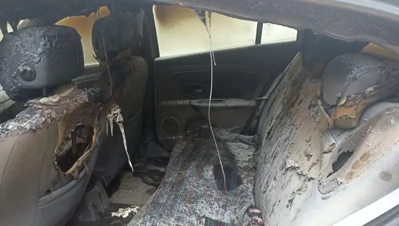 Esenyurt'ta Tehdit ve Şantaj: İsteklerini Alamayan Şahıs Araçlarını Ateşe Verdi