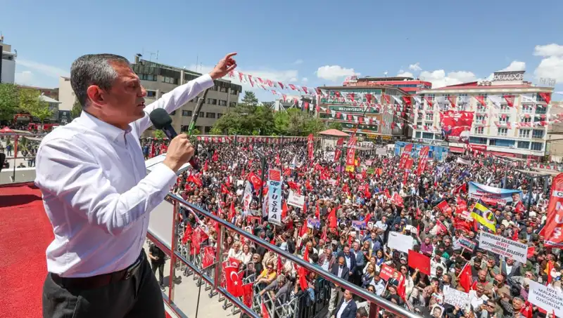 Özgür Özel’den Çarpıcı Açıklamalar: Örgütün Silah Bırakması Destekleniyor!