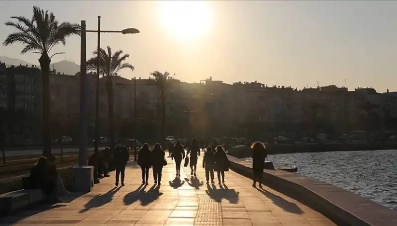Bu Hafta Sonu Hava Durumu: Yağmur Mu, Güneş Mi?