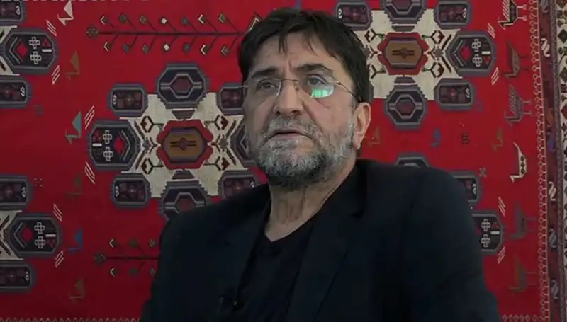 Ünlü Gazeteci Nihat Genç Hayatını Kaybetti: Medya Dünyasında Bir Dönemin Sonu