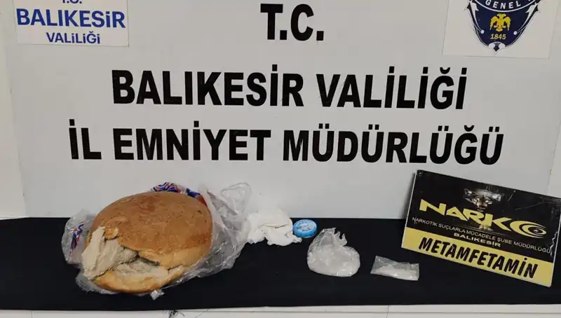 Ekmeğin İçine Uyuşturucu Gizleyen Şebekeye Baskın: 10 Gözaltı!