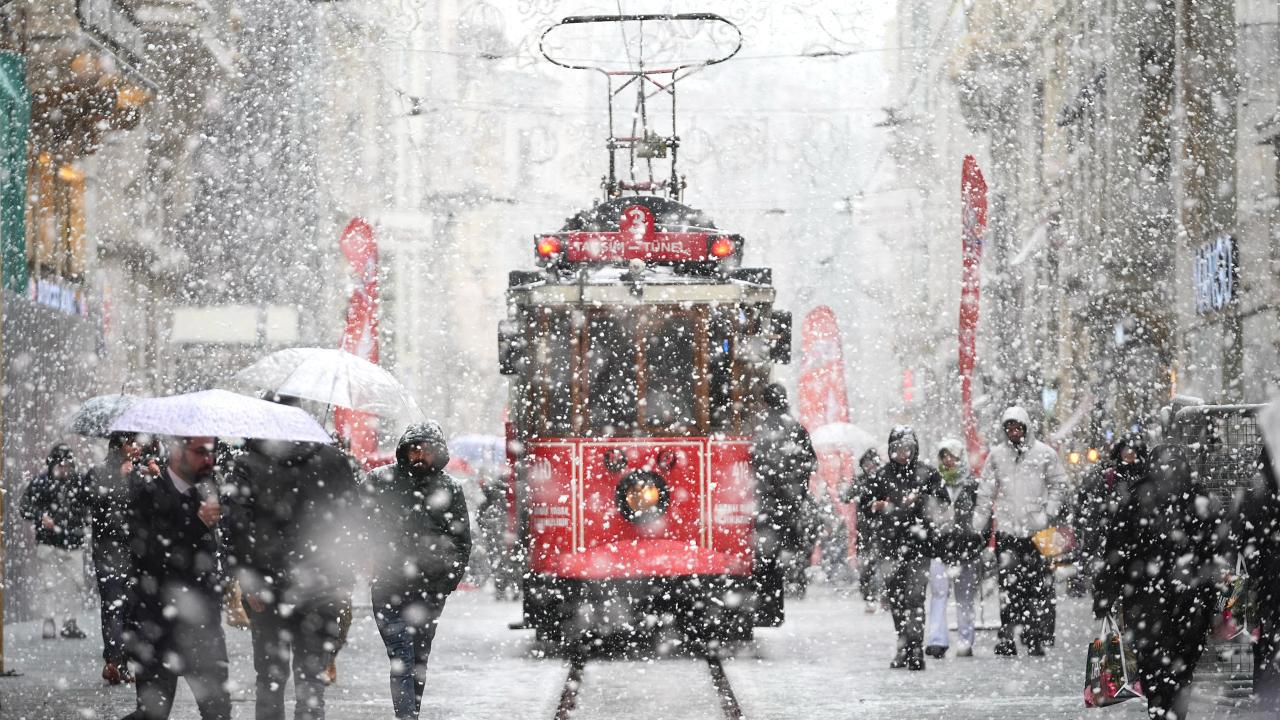 Hafta Sonu Eğitim Kurslarına Ara Verildi