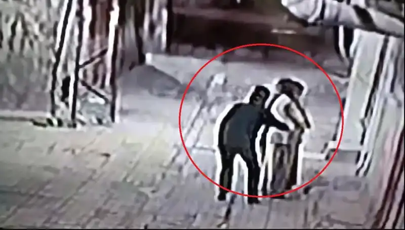 İstanbul'da Kapkaç Çetelerine Yönelik Gizli Operasyon: Simitçi ve Pazarcı Kılığına Giren Polisler