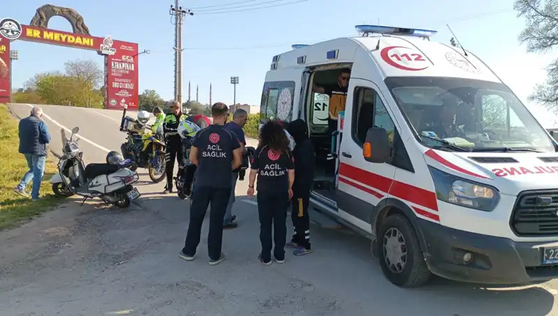 Edirne'de Motosiklet Kazası: Bir Hayat Kaybı, İki Yaralı