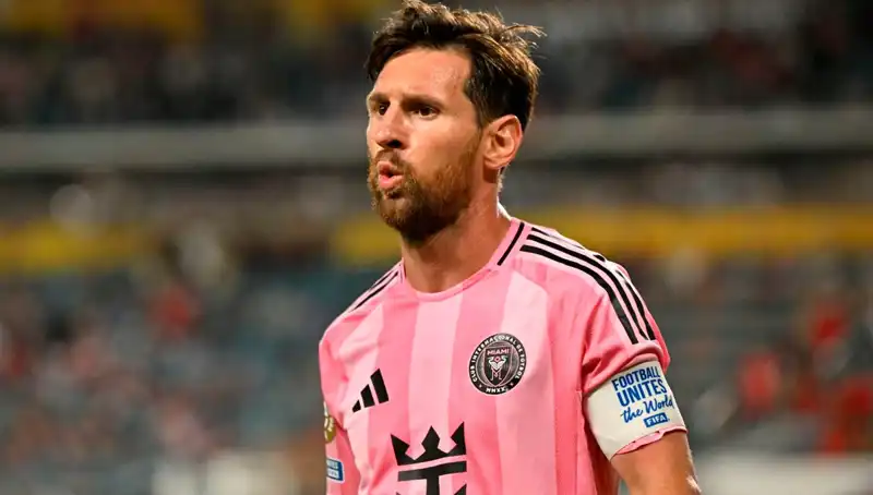 Messi'nin Debütü: Son Dakikada Gelen Şanssızlık ve Beraberlik