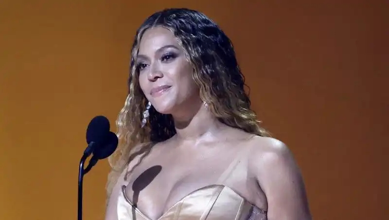 Beyonce'nin Yayımlanmamış Şarkıları Hırsızların Hedefi Oldu