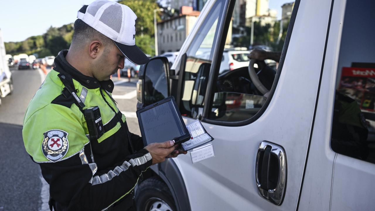 Okul Servislerine Yönelik Sıkı Denetimler Artırılıyor