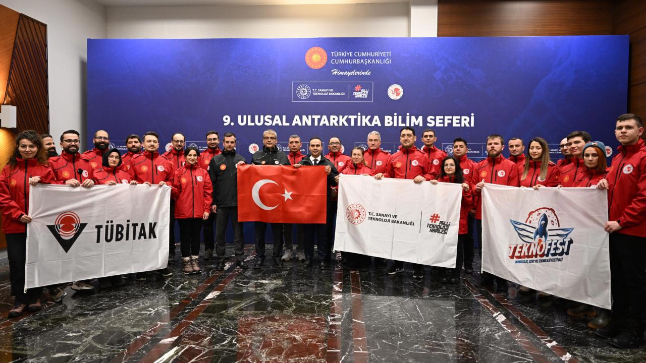 Türk Bilim İnsanlarından Antarktika'da 9. Araştırma Seferi