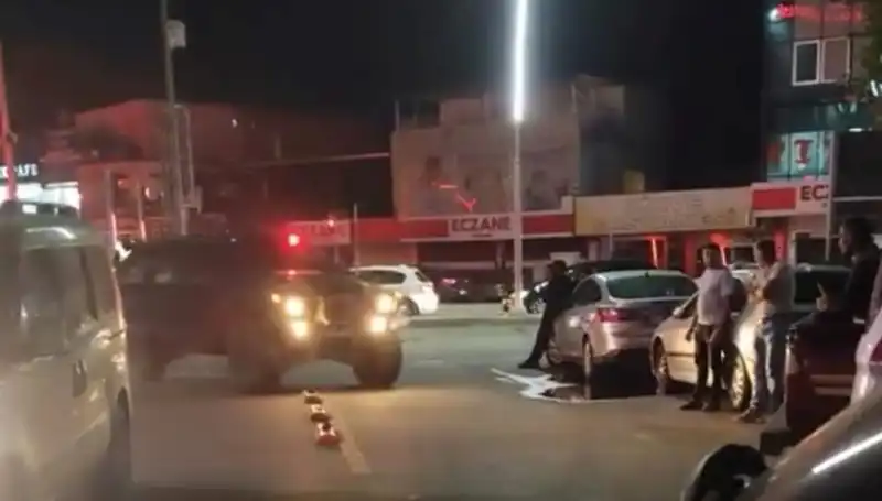 Kardeşi Annesini Bıçakla Yaralayan Genç, Olayın Ardından Hayatını Kaybetti