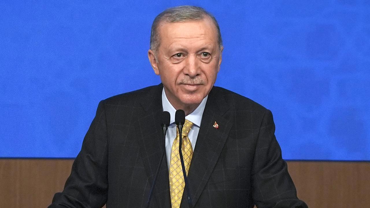 Cumhurbaşkanı Erdoğan'dan Deprem Bölgesine Müjde: Konutlar Yıl Sonuna Kadar Teslim Edilecek