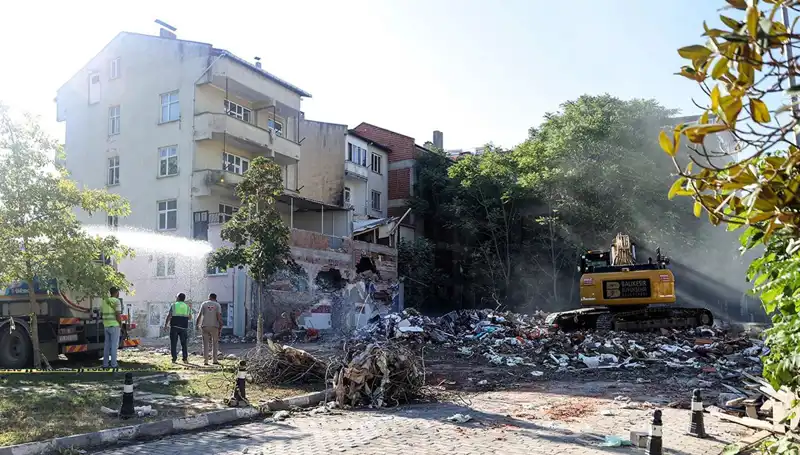 Sındırgı'da Artçı Depremler Neden Devam Ediyor? Son Gelişmeler Neler?