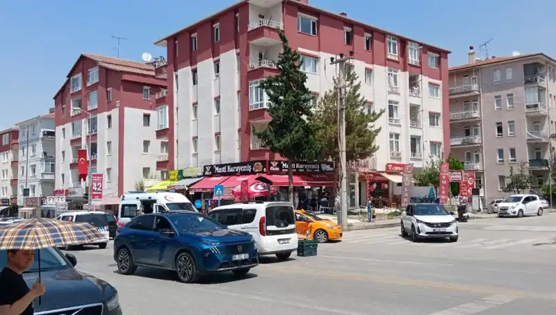 Taksi ve Otomobil Çarpıştı: Olayın Ardındaki Gerçekler