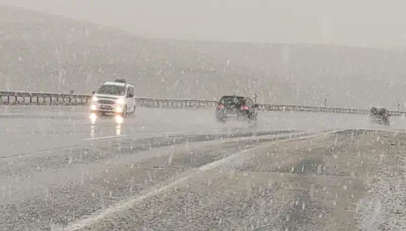 Nisan Ayında Kar: Bahar Beklerken Kışın Geri Dönüşü