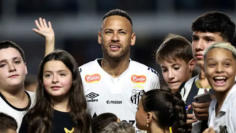 Fenerbahçe, Neymar ile Transfer İçin Son Gelişmeleri Değerlendirdi