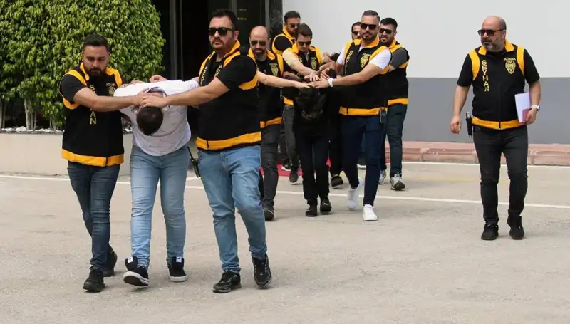 İş Dünyasında Şok Eden Dolandırıcılık: Sevgili Tuzakları ve Sonuçları