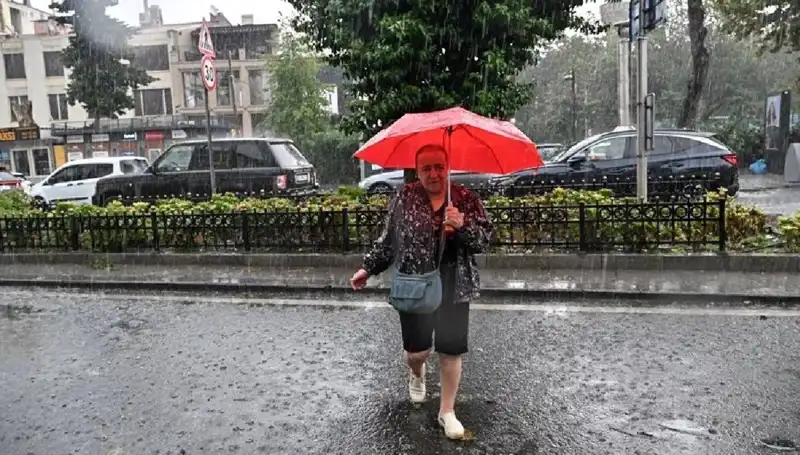 Ülke Genelinde Sarı Kodlu Yağış Uyarısı: Hazırlanmanız Gerekenler!