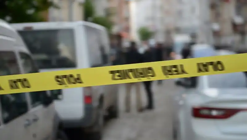Satırlı ve Bıçaklı Kavga: Bir Can Aldı, Bir Kişi Yaralandı